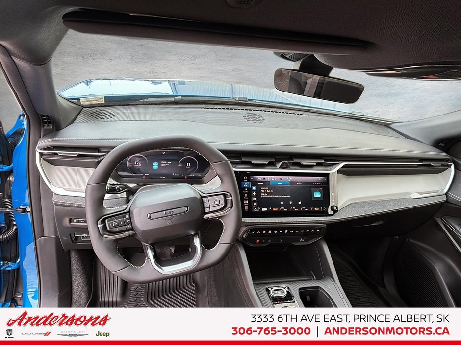 2026 Jeep Cherokee LAREDO Hybrid / Heated Seats & Steering Wheel / All-weather Floor Mats