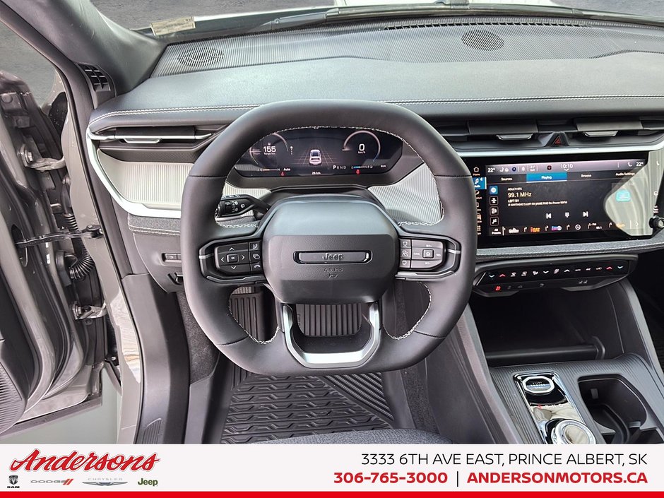 2026 Jeep Cherokee LAREDO Hybrid / Heated Seats & Steering Wheel / All-weather Floor Mats
