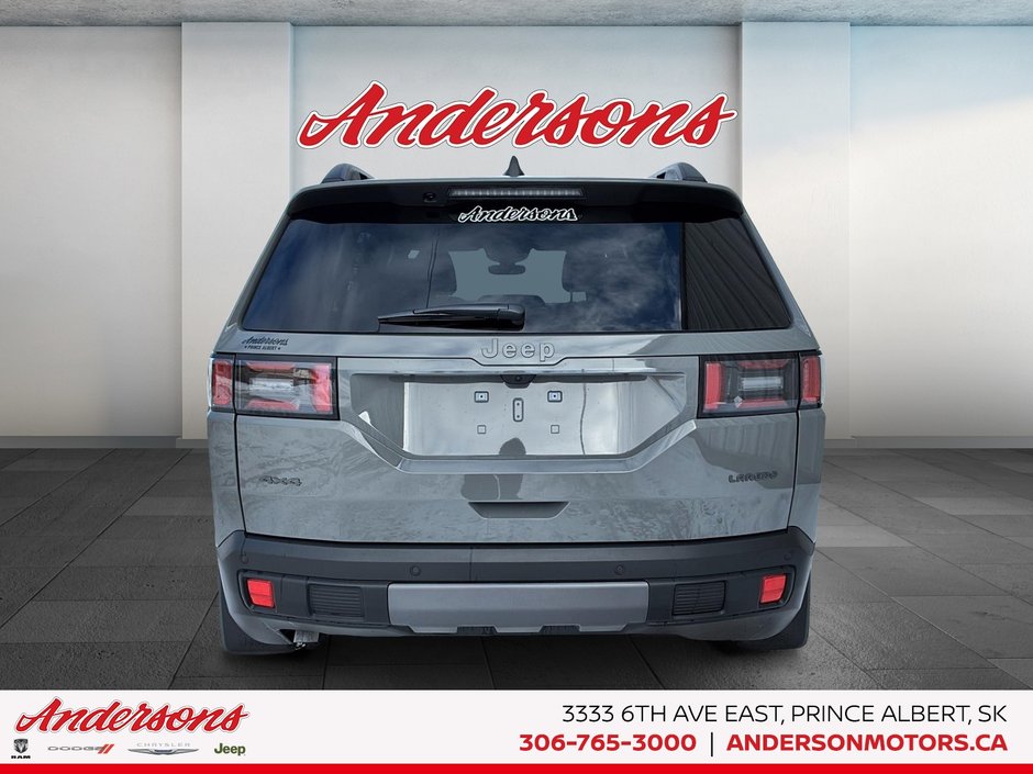 2026 Jeep Cherokee LAREDO Hybrid / Heated Seats & Steering Wheel / All-weather Floor Mats