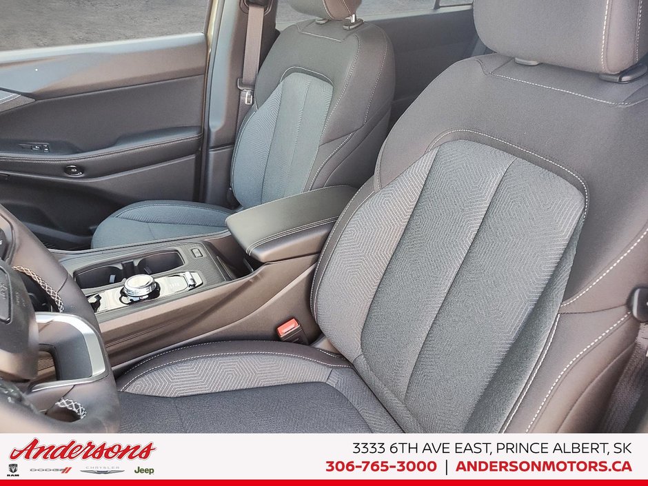 2026 Jeep Cherokee LAREDO 1.6L Turbo Hybrid / Adaptive Cruise & Lane Management / Blind-Spot & Cross-Path