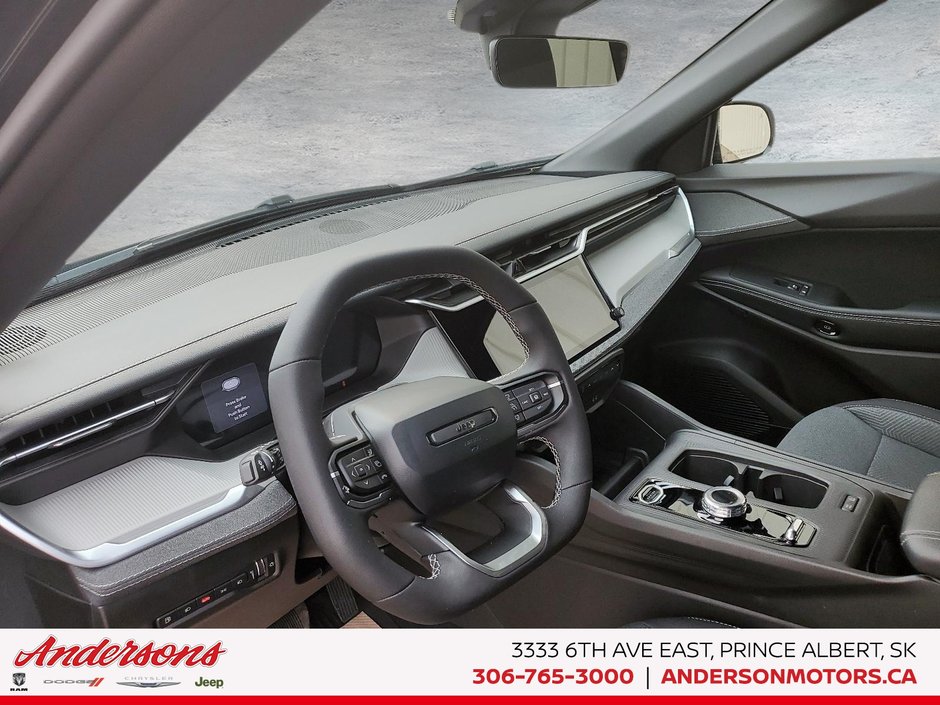 2026 Jeep Cherokee LAREDO Turbo Hybrid / Heated Seats & Wheel / ParkSense & ParkView