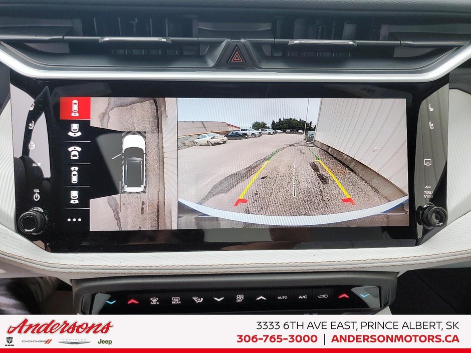 2026 Jeep Cherokee OVERLAND Hyrbid / Full Safety Suite / Class III Hitch Receiver