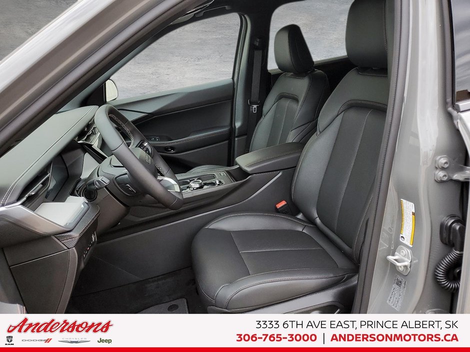 2026 Jeep Cherokee LIMITED Hyrbid / Full Safety Suite / Heated Seats & Steering