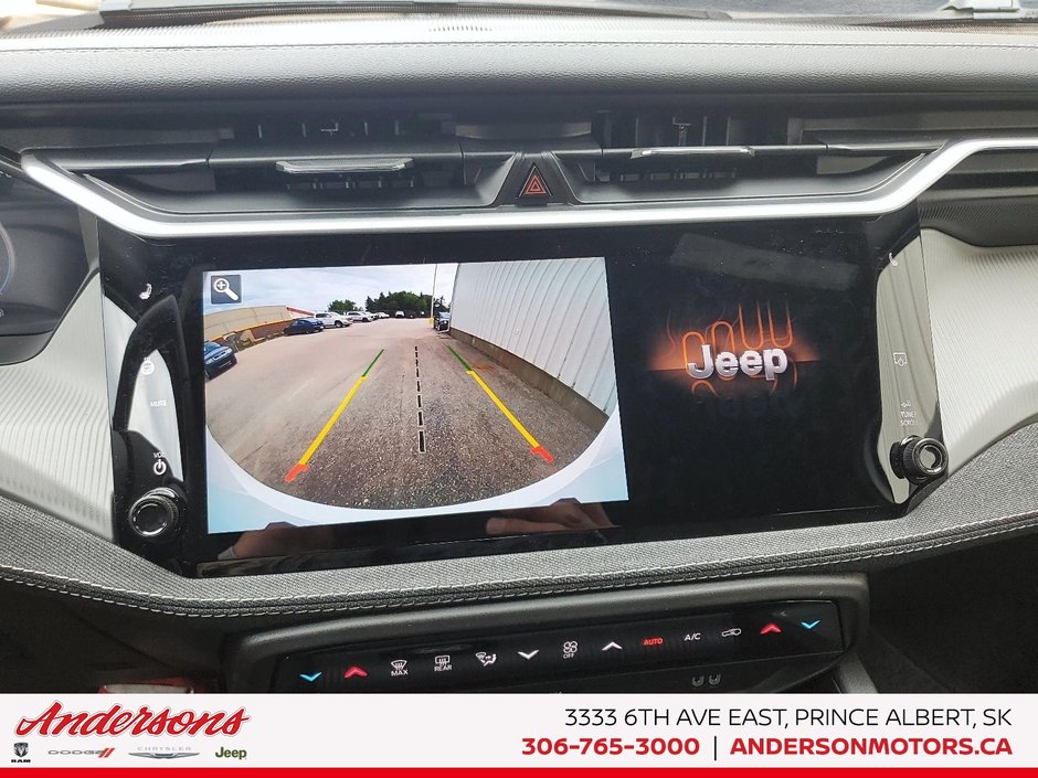 2026 Jeep Cherokee Laredo Hybrid / SelecTerrain / ParkSense