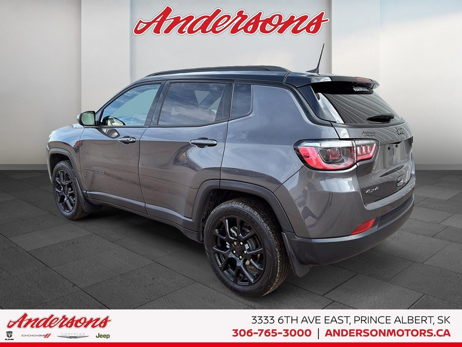 2024 Jeep Compass Altitude 2.0L Turbo / Panoramic Sunroof / Alpine Audio