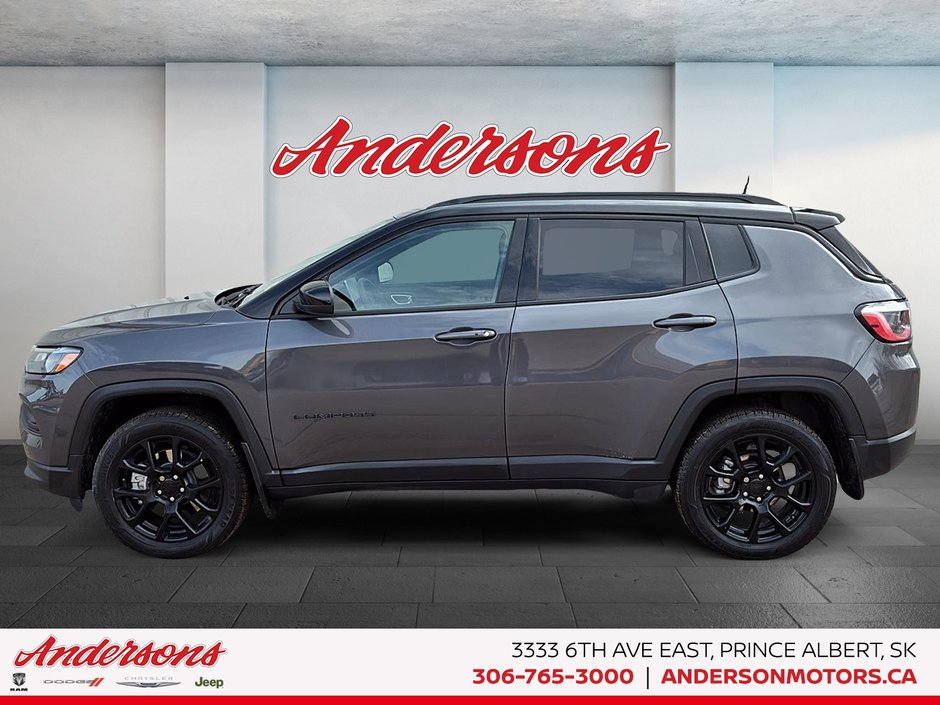 2024 Jeep Compass Altitude 2.0L Turbo / Panoramic Sunroof / Alpine Audio
