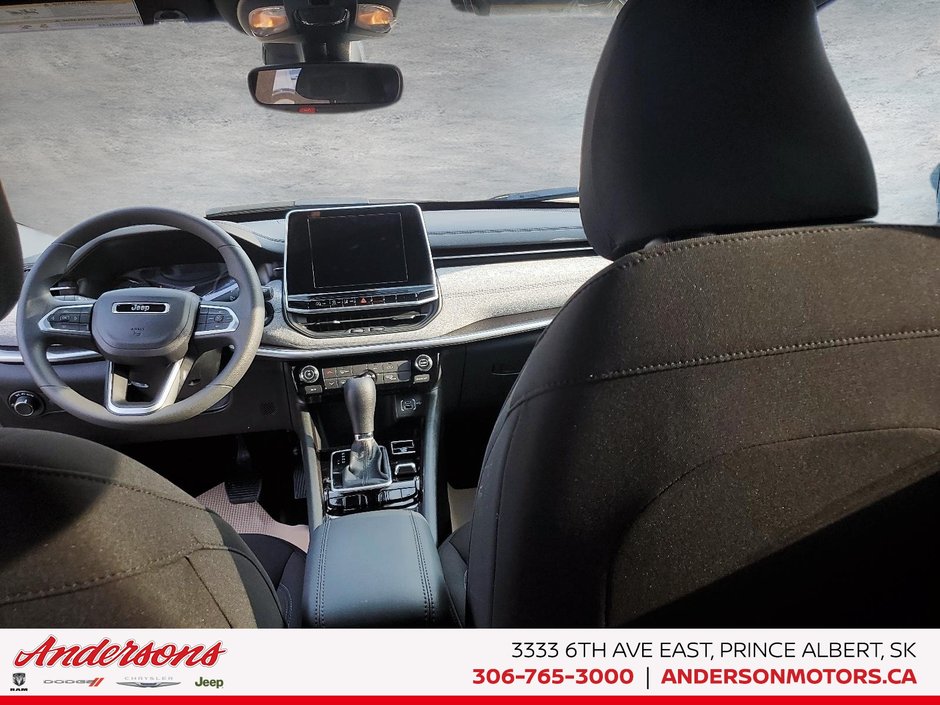 2025 Jeep Compass SPORT 8.4-Inch Display / Selec-Terrain / Heated Seats