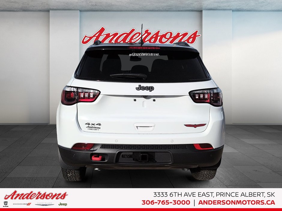 2026 Jeep Compass TRAILHAWK Sunroof / Trailer Tow Group / Premium Alpine Sound