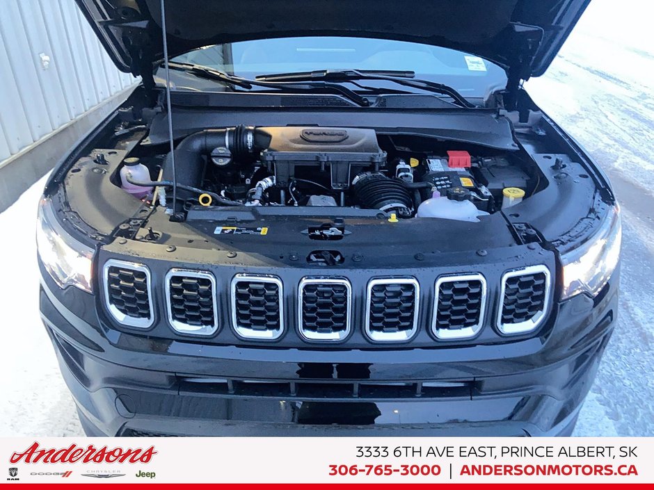 2026 Jeep Compass NORTH Heated Seats & Wheel / 10.1-Inch Uconnect NAV