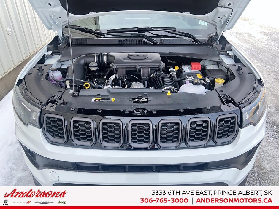 2026 Jeep Compass NORTH Altitude Special Edition / Dual-Pane Panoramic Sunroof / 10.1-Inch Uconnect NAV
