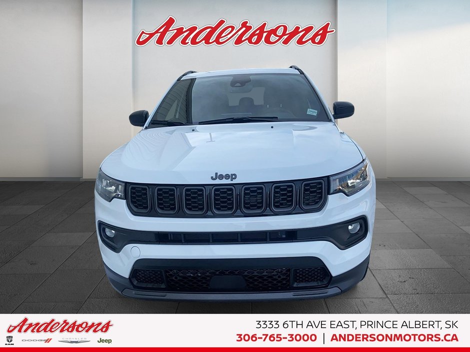 2026 Jeep Compass NORTH Altitude Special Edition / Dual-Pane Panoramic Sunroof / 10.1-Inch Uconnect NAV