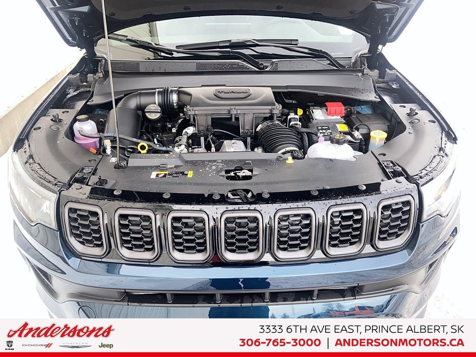 2026 Jeep Compass NORTH Altitude Special Edition / Dual-Pane Panoramic Sunroof / 10.1-Inch Uconnect NAV