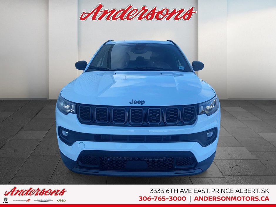 2026 Jeep Compass NORTH Altitude Special Edition / Dual-Pane Panoramic Sunroof / 10.1-Inch Uconnect NAV