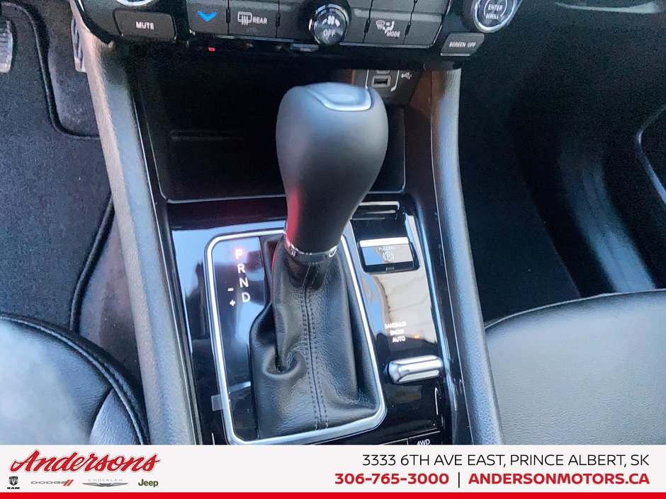 2026 Jeep Compass NORTH Heated Seats & Steering Wheel / Blind–Spot Monitoring