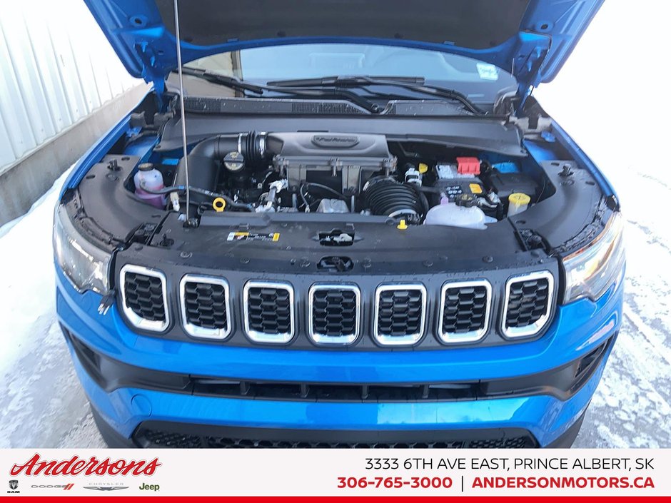 2026 Jeep Compass NORTH Heated Seats & Steering Wheel / Blind–Spot Monitoring