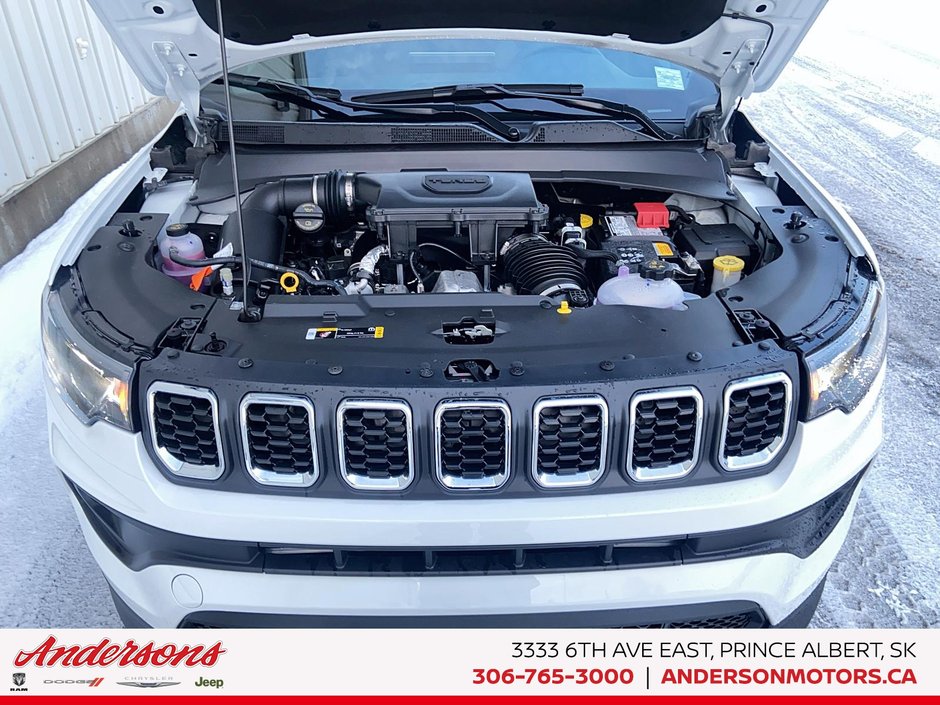 2026 Jeep Compass NORTH Heated Seats & Wheel / 10.1-Inch Uconnect NAV