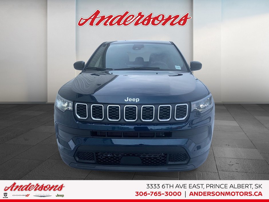 2026 Jeep Compass SPORT Heated Seats / Selec-Terrain / 8.4-Inch Display
