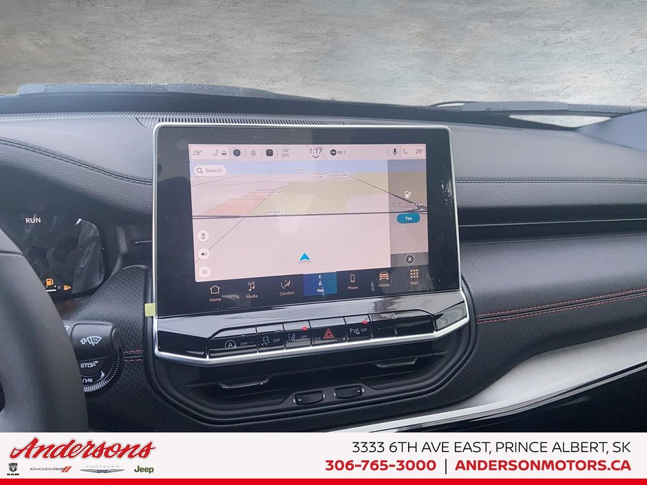 2026 Jeep Compass TRAILHAWK Panoramic Sunroof / Alpine Stereo