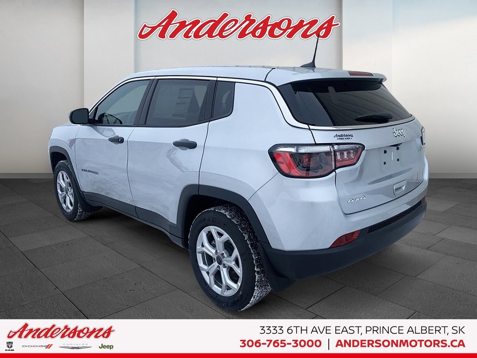 2026 Jeep Compass SPORT Heated Seats / Selec-Terrain / 8.4-Inch Display