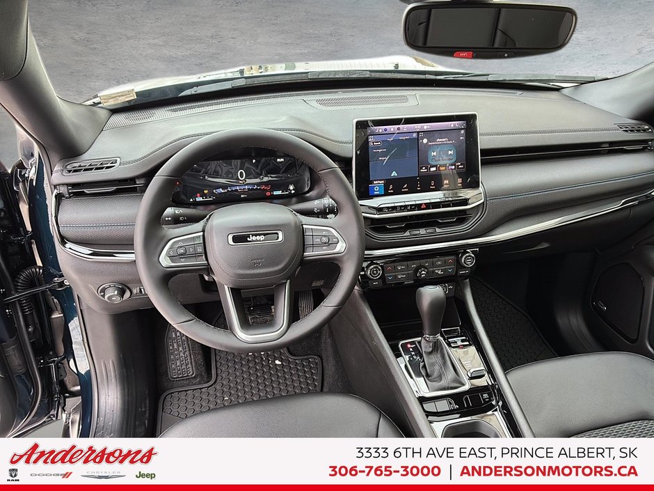 2026 Jeep Compass NORTH Altitude Special Edition / Dual-Pane Panoramic Sunroof / 10.1-Inch Uconnect NAV
