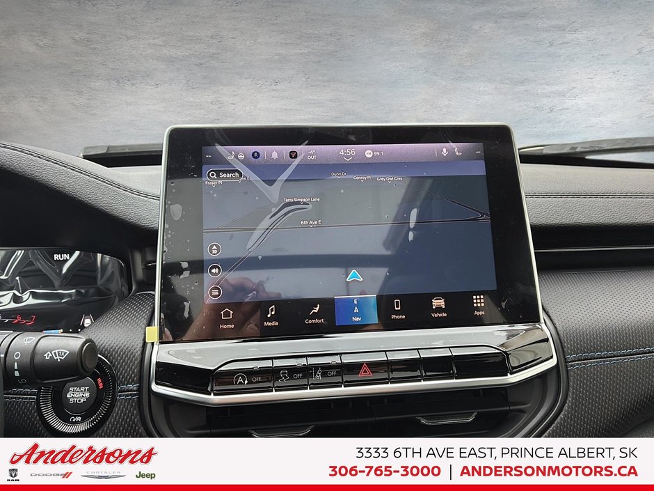 2026 Jeep Compass NORTH Altitude Special Edition / Dual-Pane Panoramic Sunroof / 10.1-Inch Uconnect NAV