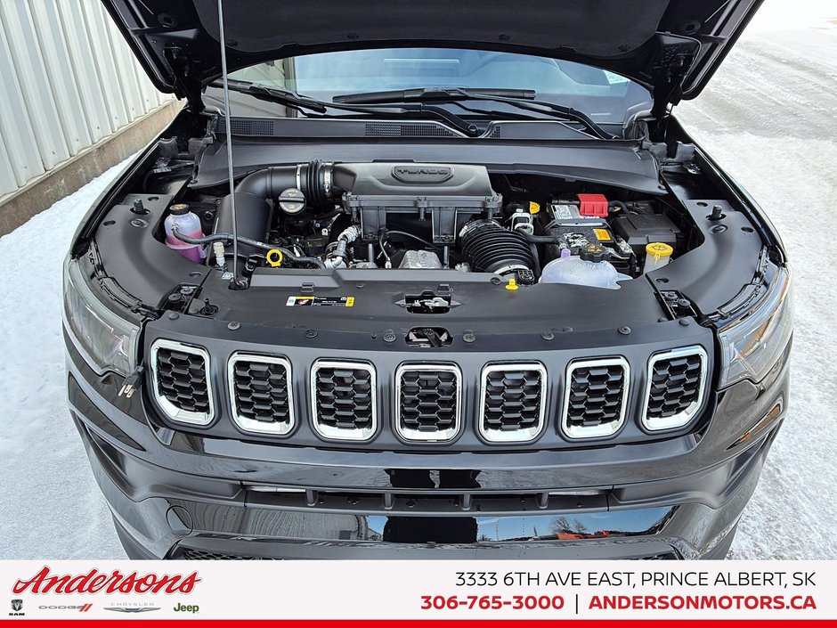 2026 Jeep Compass NORTH Heated Seats & Wheel / 10.1-Inch Uconnect NAV