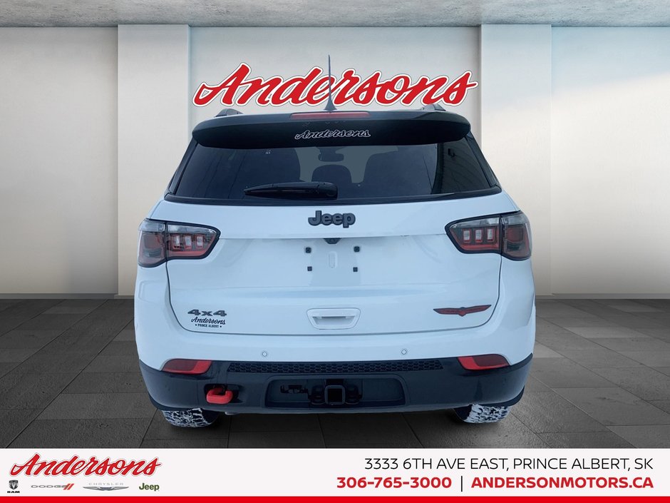 2026 Jeep Compass Trailhawk 2.0L Turbo / Class III Hitch  / Premium Alpine Audio