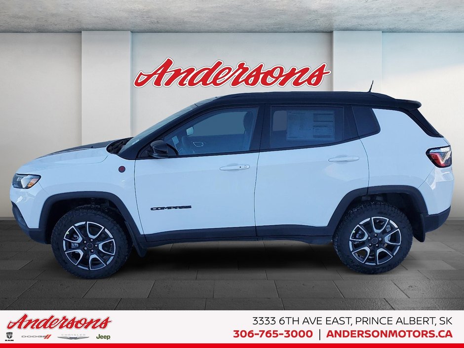 2026 Jeep Compass TRAILHAWK Panoramic Sunroof / Alpine Stereo / Trailer Tow Group