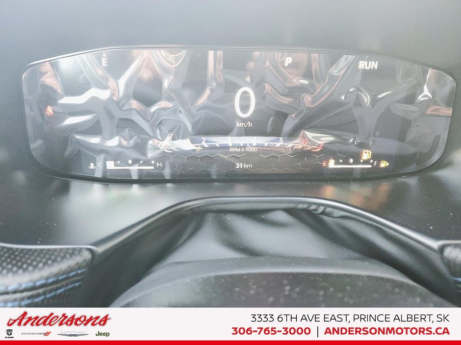 2026 Jeep Compass NORTH Altitude Special Edition / Dual-Pane Panoramic Sunroof / 10.1-Inch Uconnect NAV