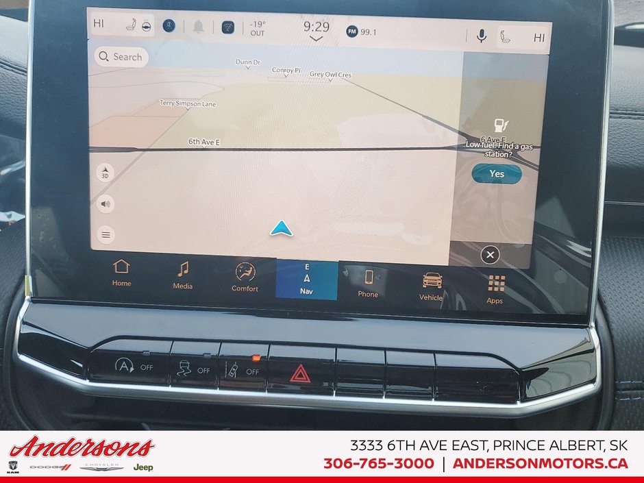 2026 Jeep Compass NORTH Altitude Special Edition / Dual-Pane Panoramic Sunroof / 10.1-Inch Uconnect NAV