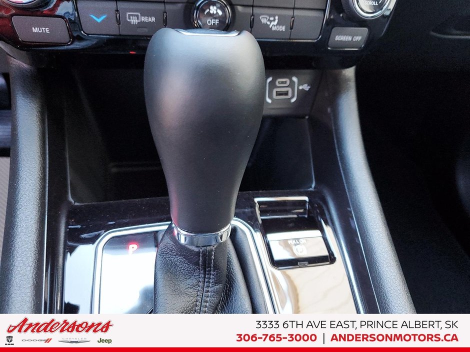 2026 Jeep Compass NORTH Heated Seats & Steering Wheel / Blind–Spot Monitoring