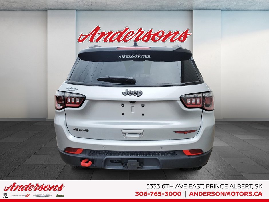 2026 Jeep Compass TRAILHAWK Panoramic Sunroof / Alpine Stereo / Trailer Tow Group