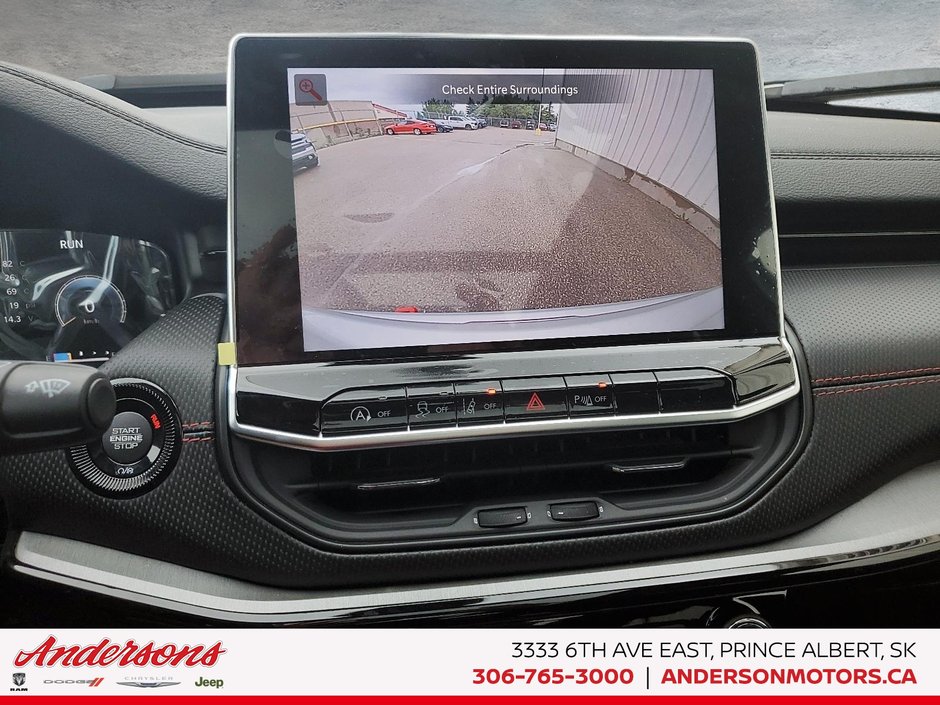 2026 Jeep Compass TRAILHAWK Panoramic Sunroof / Alpine Stereo / Trailer Tow Group