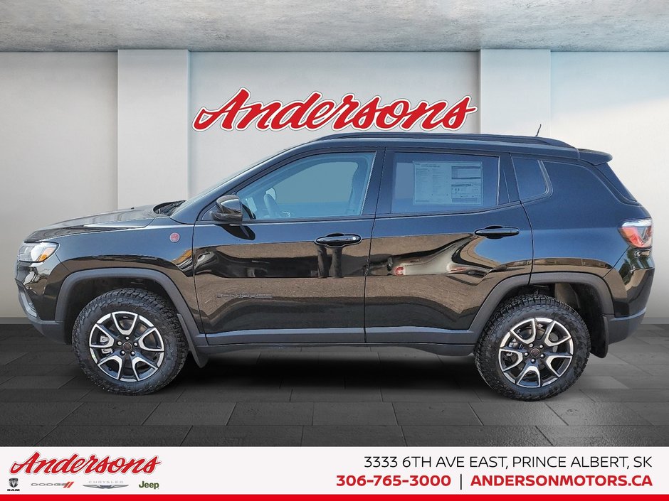 2026 Jeep Compass TRAILHAWK 2.0L Turbo / Alpine Audio / Panoramic Sunroof