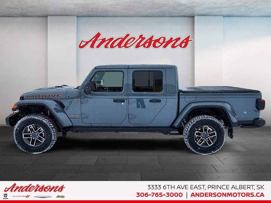 2026 Jeep Gladiator MOJAVE X Fox Performance Suspension / Rock Rails