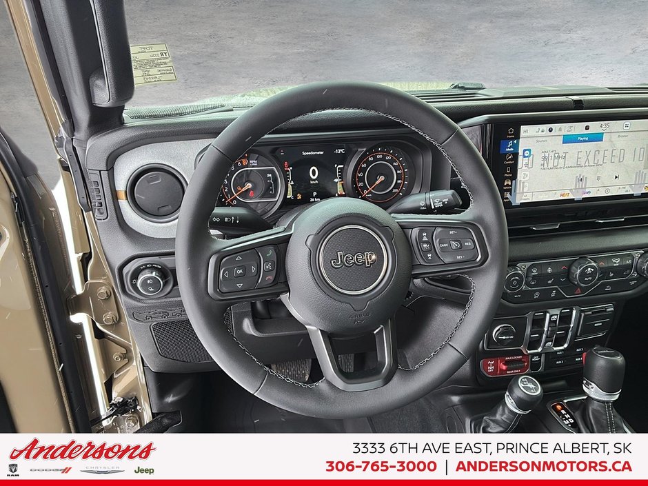 2026 Jeep Gladiator WILLYS Alpine Stereo / Proximity Key / Off-Road Plus Mode