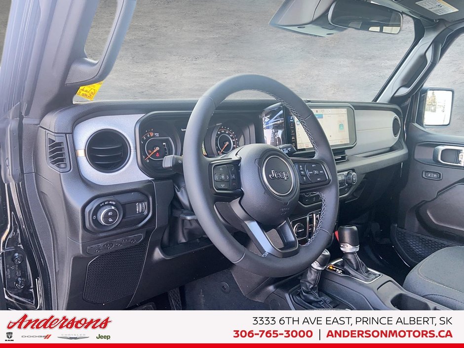 2026 Jeep Gladiator Willys 3.6L Pentastar V6 / Crew Cab / Class IV Hitch / Off-Road Plus