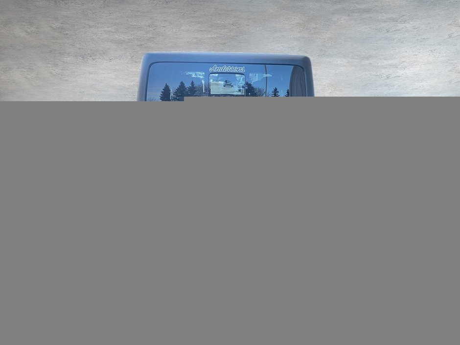 2026 Jeep Gladiator Willys 3.6L Pentastar V6 / Crew Cab / Class IV Hitch / Off-Road Plus