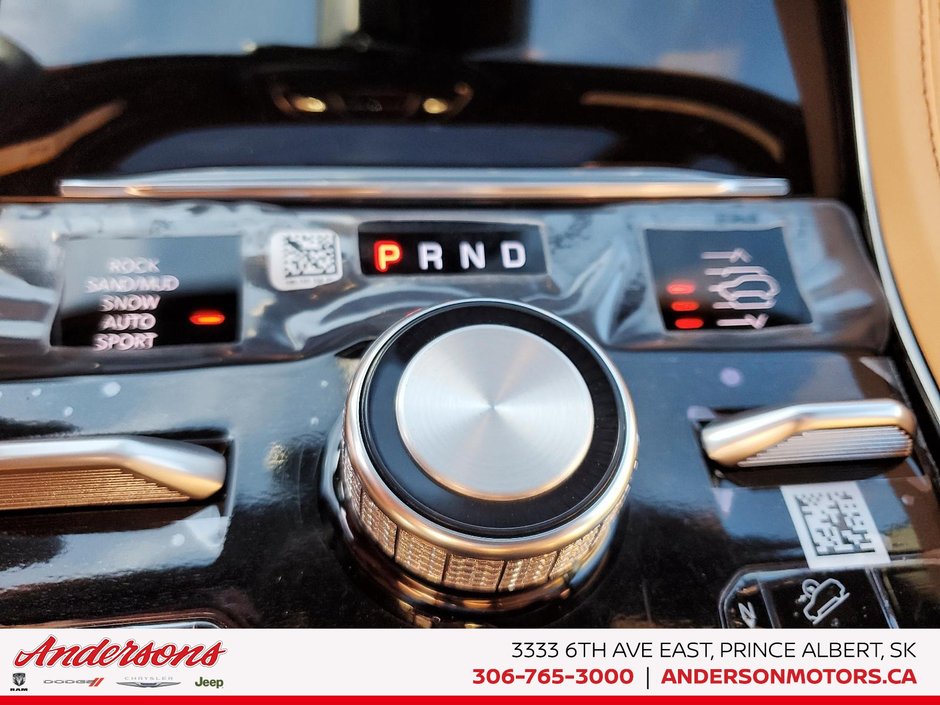 2025 Jeep Grand Cherokee L SUMMIT RESERVE Summit Reserve / McIntosh Audio / Advanced Tech & Safety