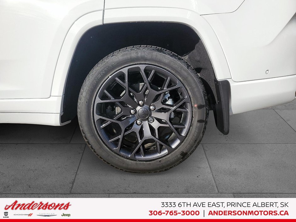 2025 Jeep Grand Cherokee L SUMMIT RESERVE Summit Reserve / McIntosh Audio / Advanced Tech & Safety