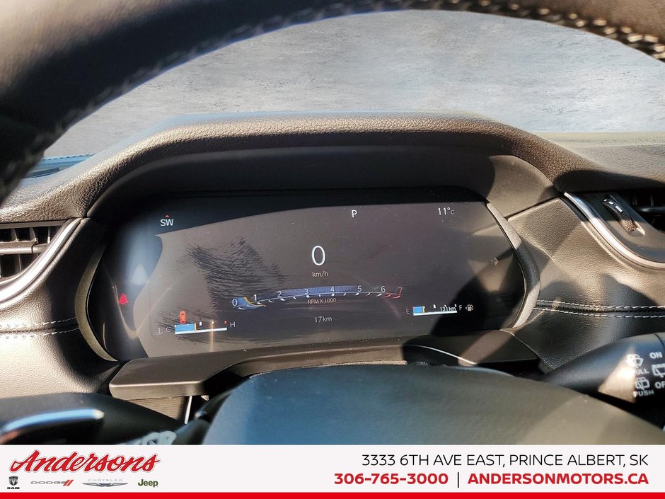 2025 Jeep Grand Cherokee L ALTITUDE Altitude Package / Trailer Tow / Wireless Charging