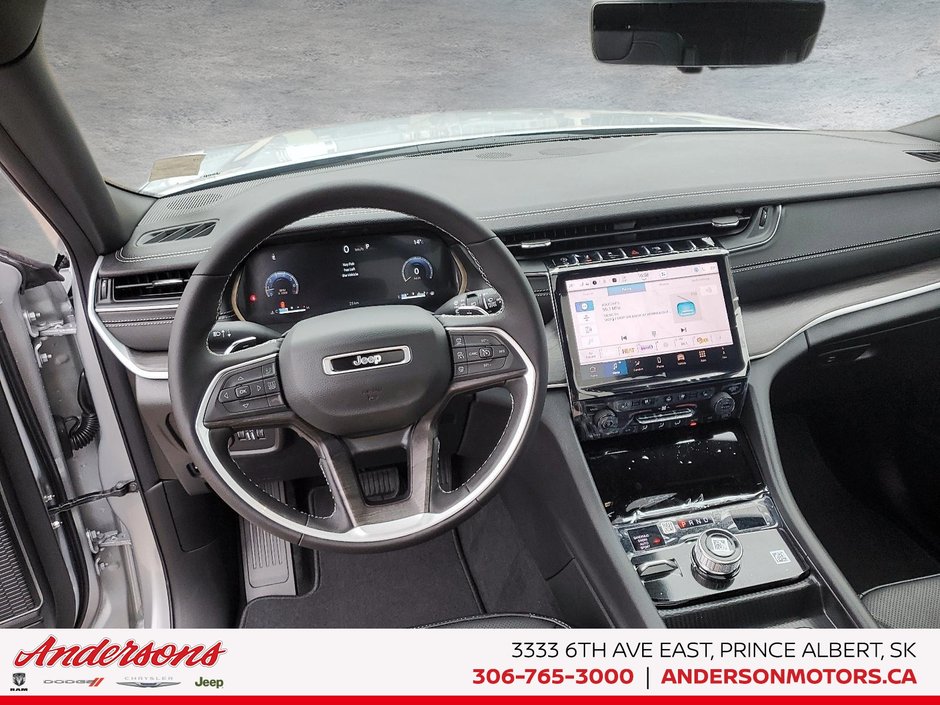 2025 Jeep Grand Cherokee L LIMITED Black Appearance / Luxury Tech Group / Panoramic Sunroof