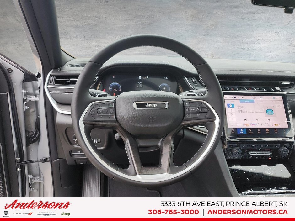 2025 Jeep Grand Cherokee L LIMITED Black Appearance / Luxury Tech Group / Panoramic Sunroof
