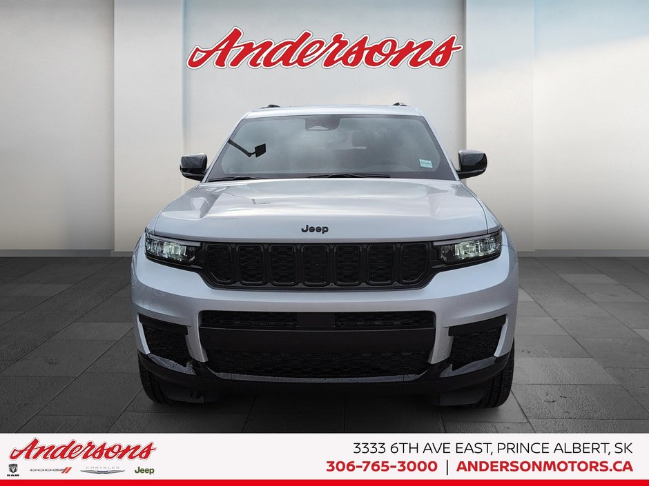 2025 Jeep Grand Cherokee L ALTITUDE Altitude Package / Trailer Tow / Heated Seats & Steering