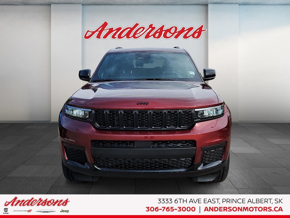 2025 Jeep Grand Cherokee L ALTITUDE Altitude Package / Trailer Tow / Heated Seats & Steering