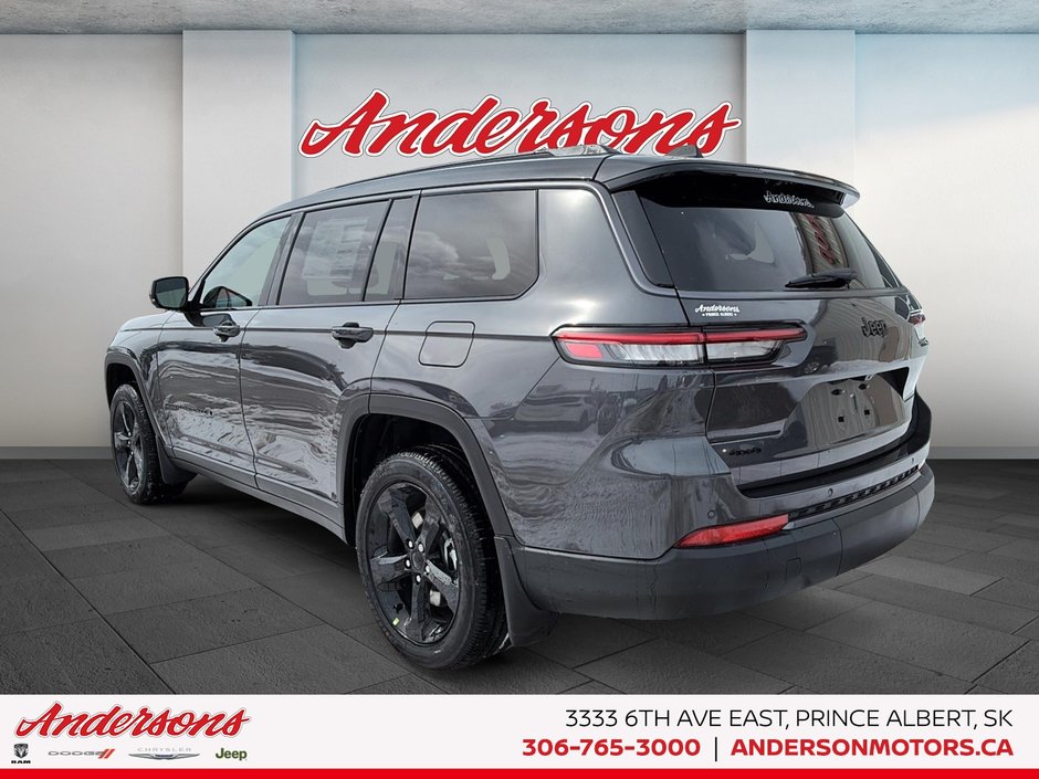 2026 Jeep Grand Cherokee L ALTITUDE 2.0L Turbo / 20-inch Gloss Black Wheels / Trailer Tow Package