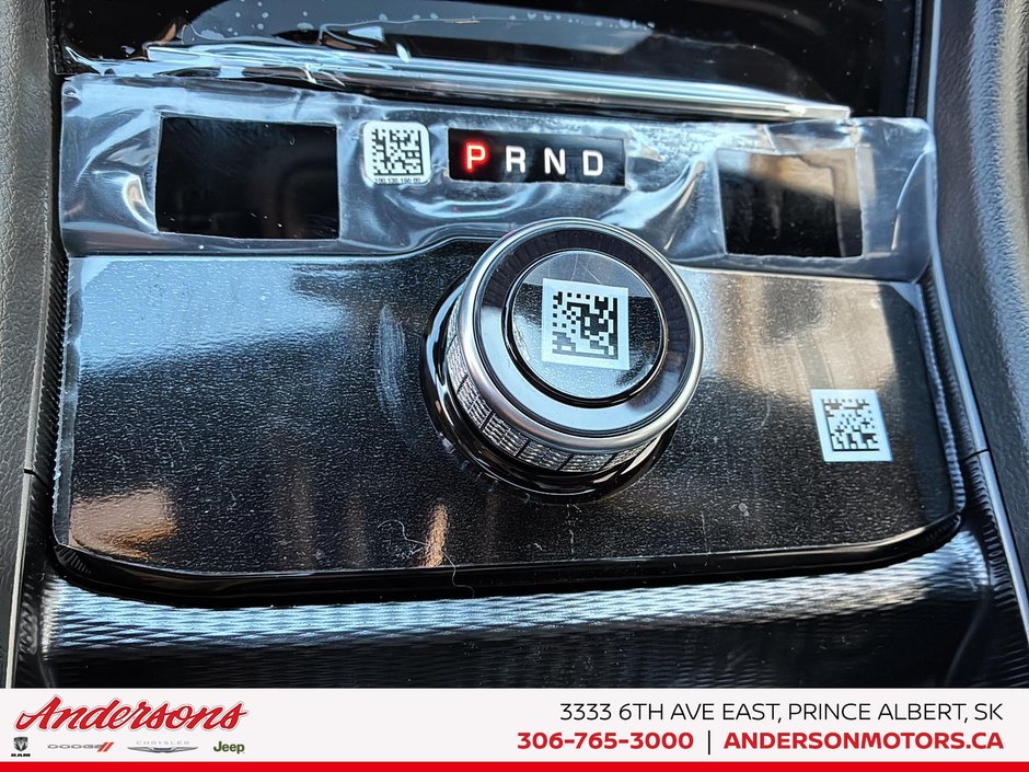 2026 Jeep Grand Cherokee L LAREDO X 3.6L Pentastar / Power Sunroof / Tow Package