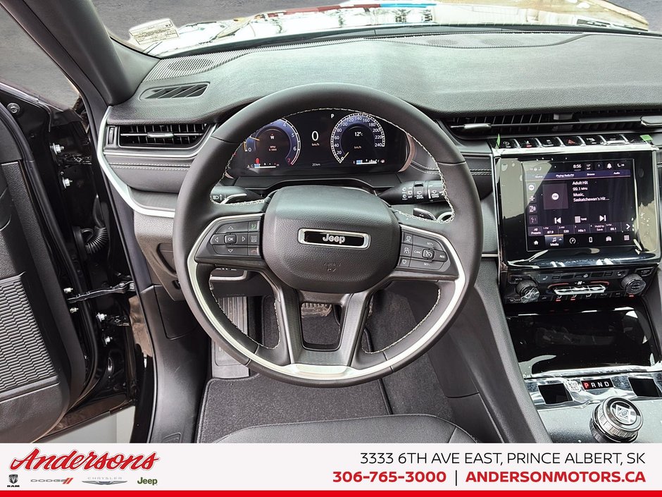2026 Jeep Grand Cherokee L LAREDO X 3.6L Pentastar / ParkView & ParkSense / Heated Seats & Wheel