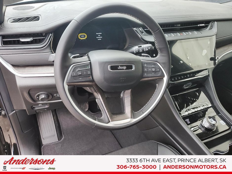 2026 Jeep Grand Cherokee L ALTITUDE 2.0L Turbo / Leatherette / Wireless Phone Charging