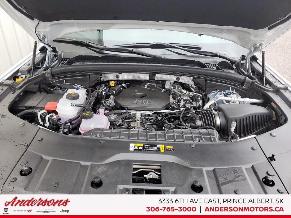 2026 Jeep Grand Cherokee L ALTITUDE 2.0L Turbo / Tons Of Safety And Convenience Tech